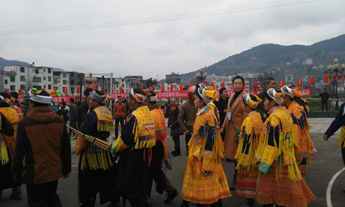 四川古蔺双沙镇:隆重举办民族风情节