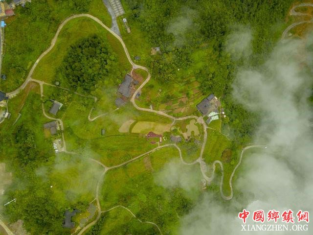 ��á�ɽ�־����Ժá���̬��