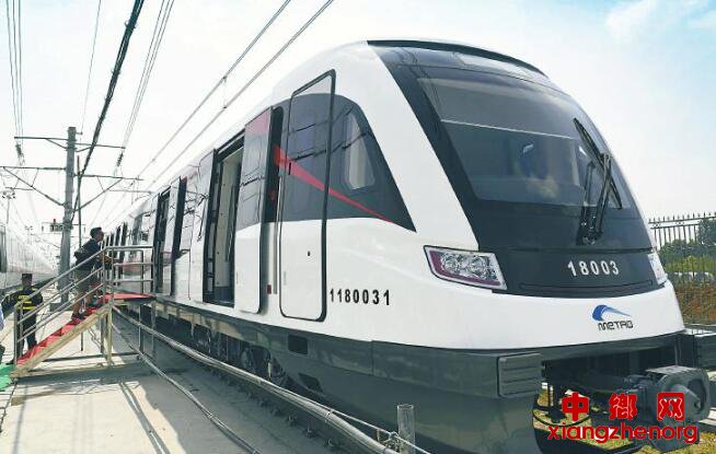 �ɶ�����18�����г���ʽ����