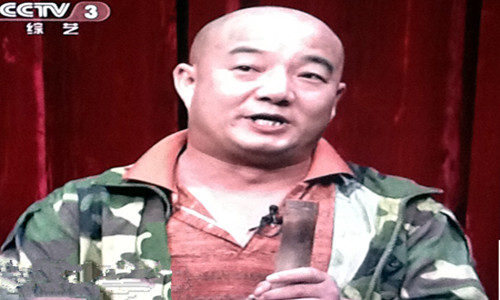 泸州人张德高小品《村主任送礼》五一登陆央视三套