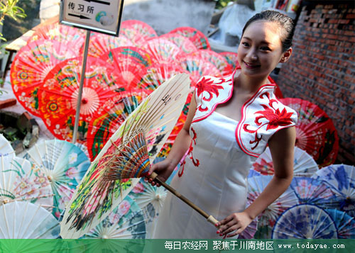 <a  data-cke-saved-href=http://www.luzhouol.cn href=http://www.luzhouol.cn target=_blank class=infotextkey></a>ֽɡ.jpeg