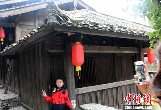 福建长汀客家山寨丁屋岭乡村旅游火热