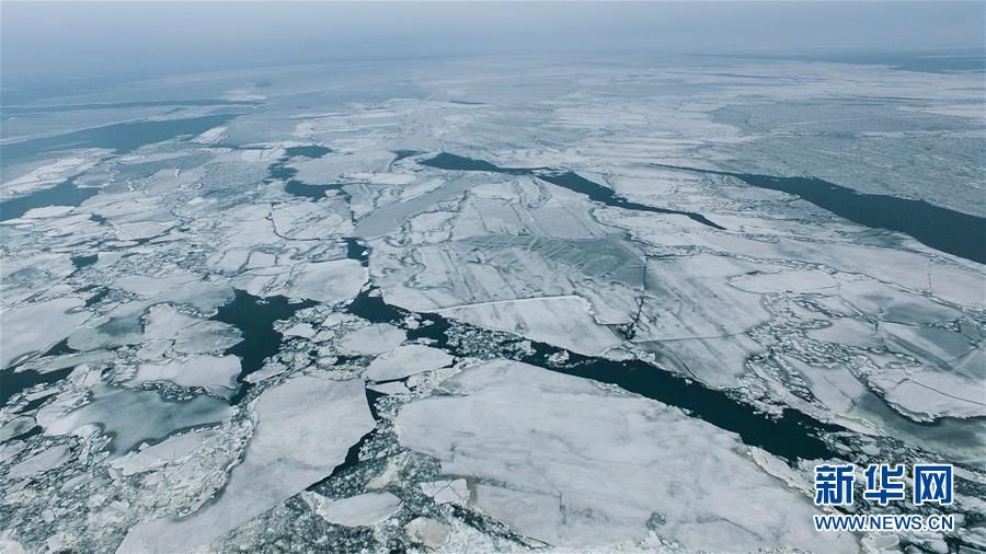 (生态)(1)“高原蓝宝石”青海湖破冰