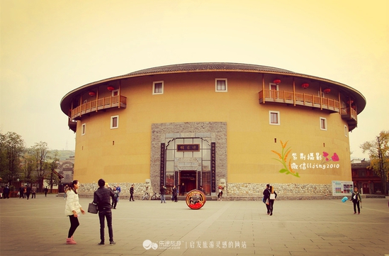 成都有个古镇 去的人都伤心