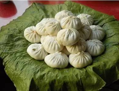 特产展台 返回首页     这也是济南的特色传统名吃,外皮酥脆,内瓤柔嫩