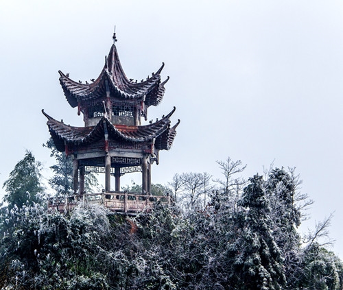 四川叙永丹山再迎降雪 冬日美景银装素裹