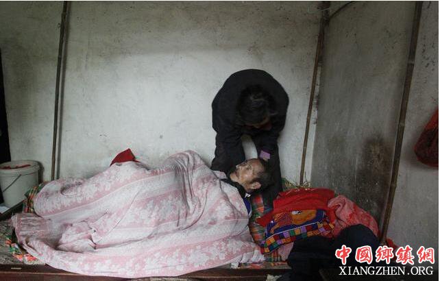 很多农民生病了却不愿意去医院 最后一条才是耐人寻味的原因