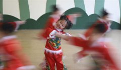 �������й��ޡ� ӭ���й���