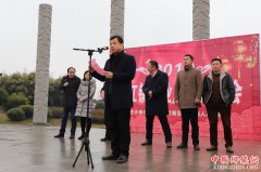 ���պ��أ��ں��׳��������ж�����Ƹ��ǧ���λ��λ�Դ�