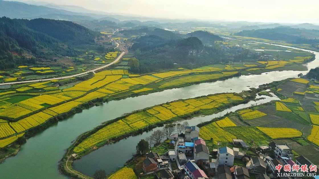 3月20日在贵州锦屏县敦寨镇拍摄的春景(无人机拍摄).