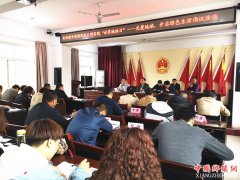 ���������������򣺿�չ�ذ����򣬿�����ɫ�������