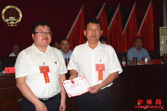 ���պ��ݣ� �ų����ٿ�ʮ�Ľ���λ���