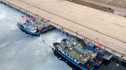 ��򣺱�������ͷ