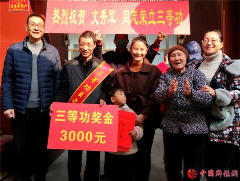 ۰�ǣ�����������ĸ�ܽ�