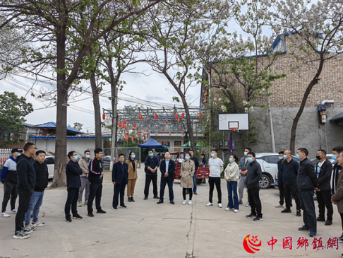 ������������֯�˴������չ��ҵ�Ӳ칤��