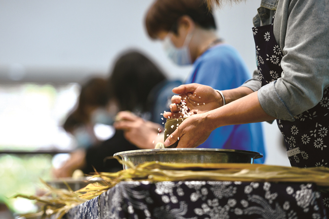 �㽭��ɽ����ӭ����