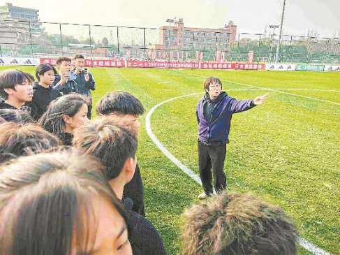 ��������Ů���˲����� ������ƻ�����������