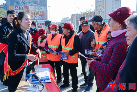 Ѧ󣺷թ㳡 ػȺڡǮӡ