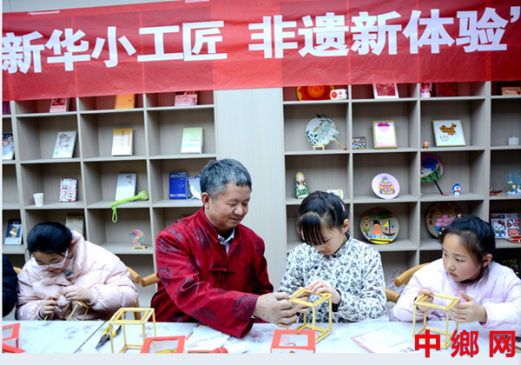 �����ڻƣ��ٰ조�»�С���� ���������顱ľ�����������