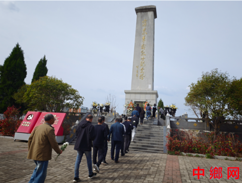 �������ݣ�����ׯ��չ�����ǵĽ��ա������������Ӣ������ʵ���