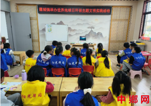 ���չ���婳���ͯ�Ļ�����ػ���ǰ��